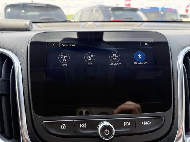 Photo of 2021 Pacific Blue Metallic Chevrolet Equinox