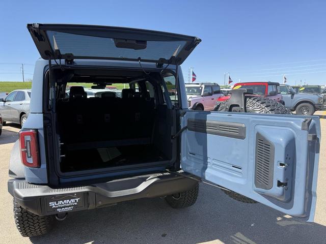 Photo of 2025 Azure Gray Metallic Tri-Coat Ford Bronco