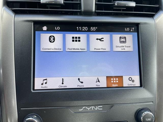 Photo of 2019 Oxford White Ford Fusion Hybrid