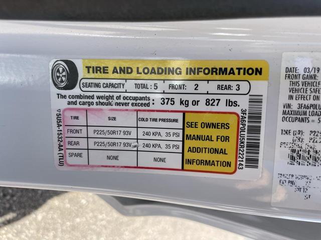 Photo of 2019 Oxford White Ford Fusion Hybrid