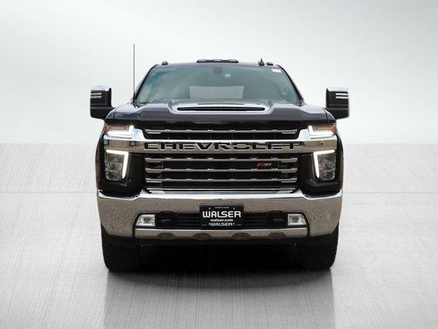 Photo of 2022 Mosaic Black Metallic Chevrolet Silverado 3500
