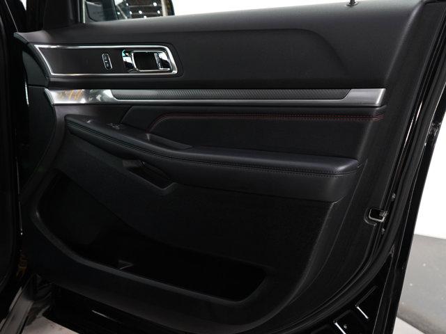 Photo of 2017 Shadow Black Ford Explorer