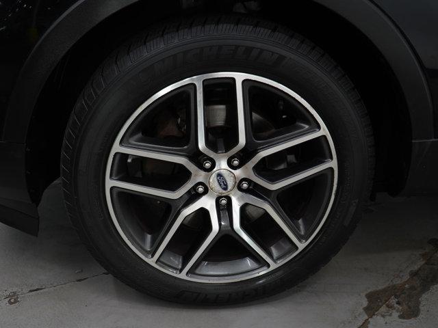 Photo of 2017 Shadow Black Ford Explorer