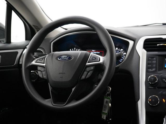 Photo of 2015 Magnetic Ford Fusion