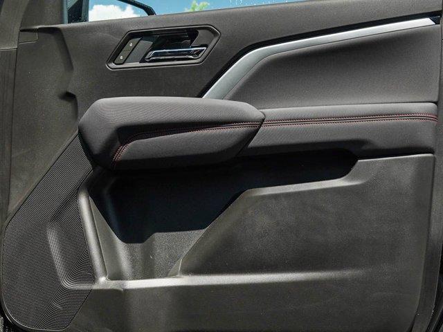 Photo of 2025 Black Chevrolet Colorado
