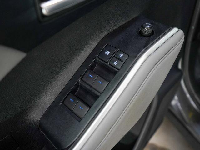Photo of 2022 Magnetic Gray Metallic Toyota Highlander Hybrid