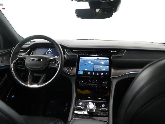 Photo of 2021 Baltic Gray Metallic Clearcoat Jeep Grand Cherokee L