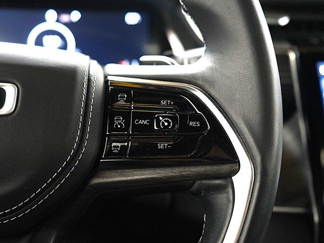 Photo of 2021 Baltic Gray Metallic Clearcoat Jeep Grand Cherokee L