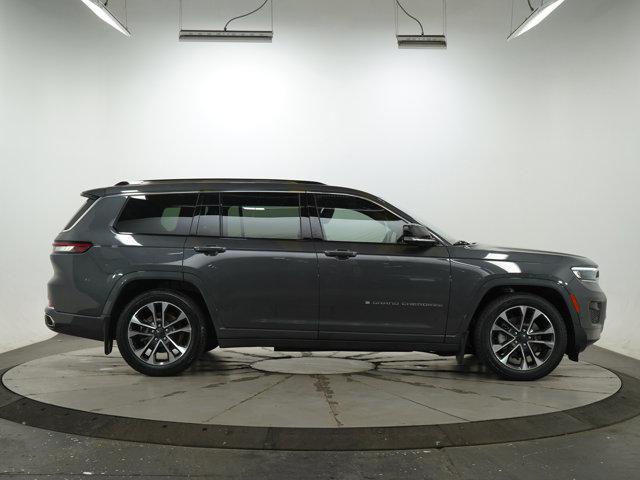Photo of 2021 Baltic Gray Metallic Clearcoat Jeep Grand Cherokee L