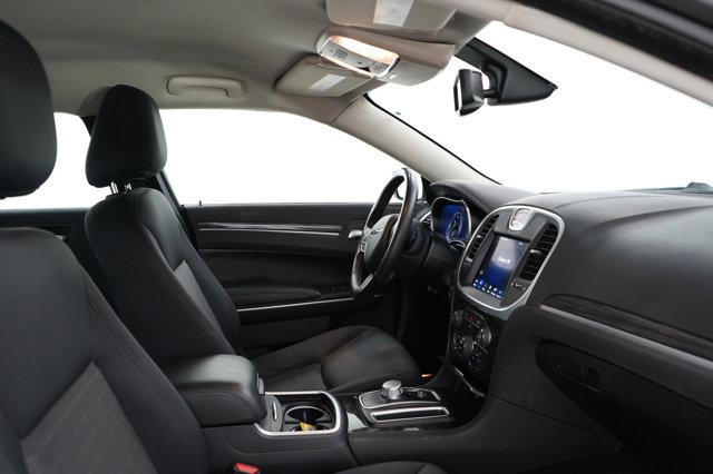 Photo of 2021 Gloss Black Chrysler 300