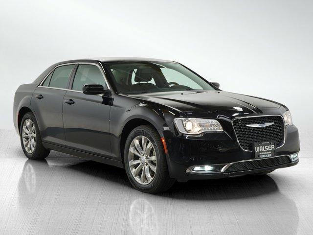 Photo of 2021 Gloss Black Chrysler 300