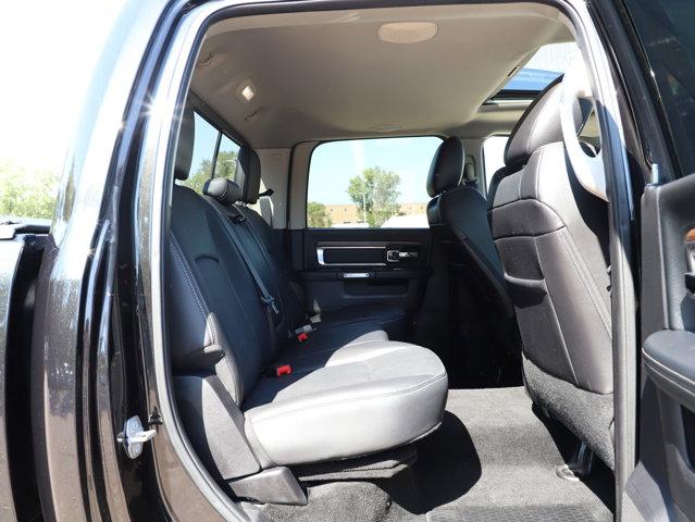 Photo of 2016 Brilliant Black Crystal Pearlcoat RAM 2500