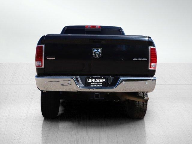 Photo of 2016 Brilliant Black Crystal Pearlcoat RAM 2500