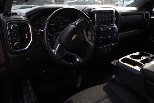 Photo of 2022 Mosaic Black Metallic Chevrolet Silverado 2500
