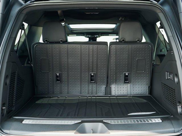 Photo of 2025 Black Chevrolet Suburban