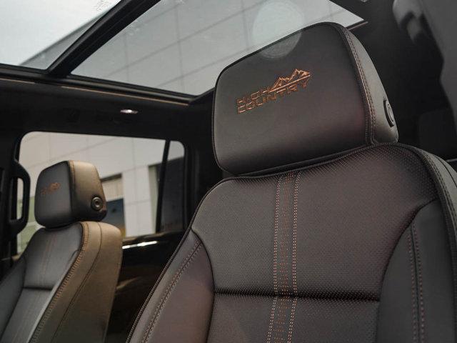 Photo of 2025 Black Chevrolet Suburban