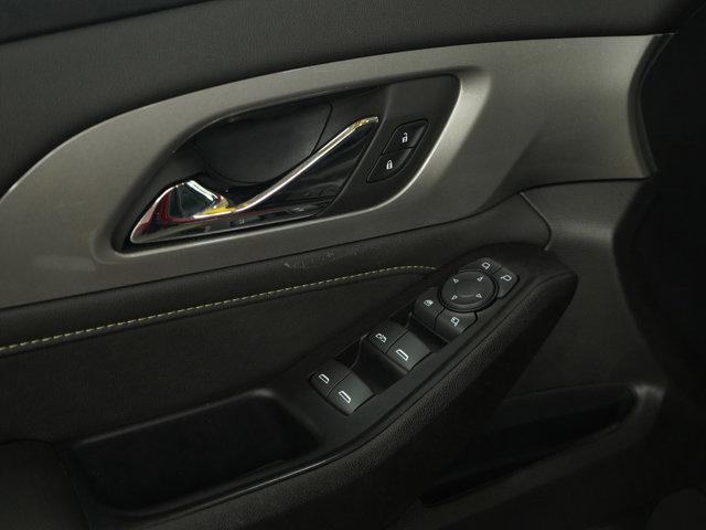 Photo of 2023 Radiant Red Tintcoat Chevrolet Traverse
