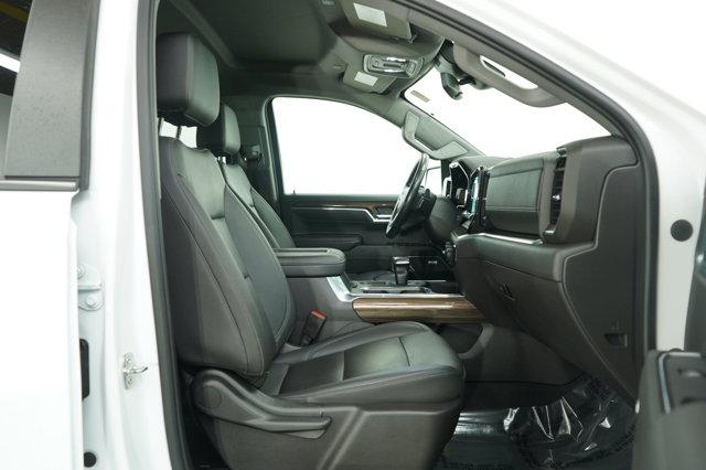 Photo of 2022 Summit White Chevrolet Silverado 1500