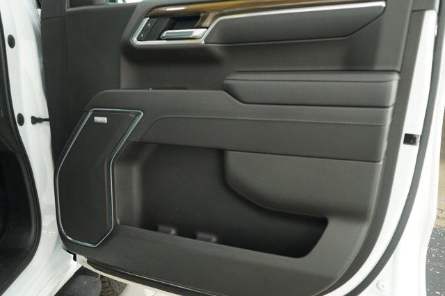 Photo of 2022 Summit White Chevrolet Silverado 1500