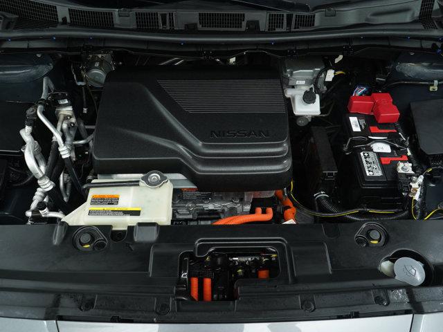 Photo of 2024 Gun Metallic Nissan Leaf