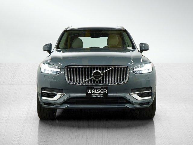 Photo of 2022 Blue Volvo XC90 Recharge Plug-In Hybrid