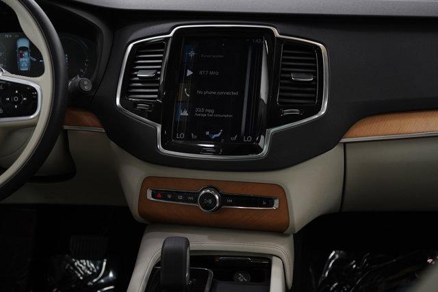 Photo of 2022 Blue Volvo XC90 Recharge Plug-In Hybrid