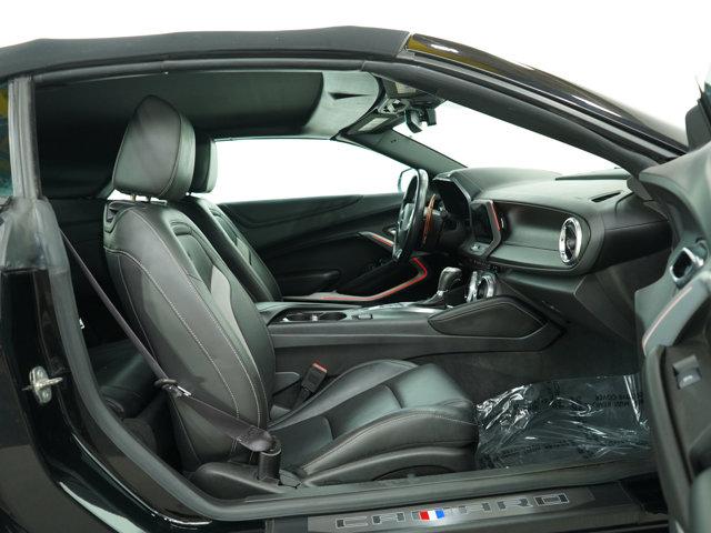 Photo of 2017 Mosaic Black Metallic Chevrolet Camaro