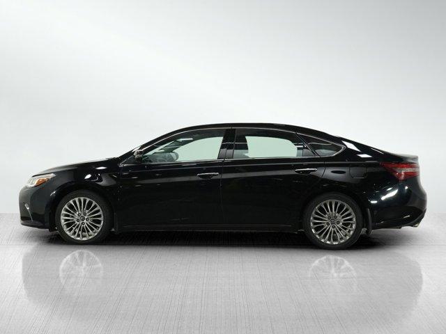 Photo of 2018 Midnight Black Metallic Toyota Avalon