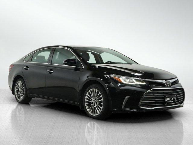 Photo of 2018 Midnight Black Metallic Toyota Avalon