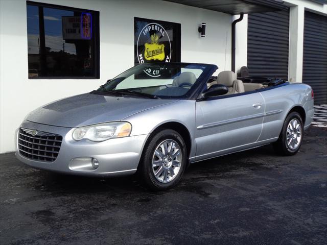 Photo of 2005 Bright Silver Metallic Clearcoat/Black Cloth Top Chrysler Sebring