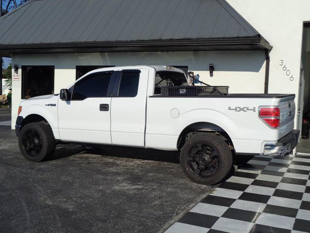 Photo of 2014 Oxford White Ford F-150