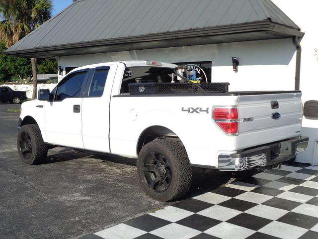 Photo of 2014 Oxford White Ford F-150