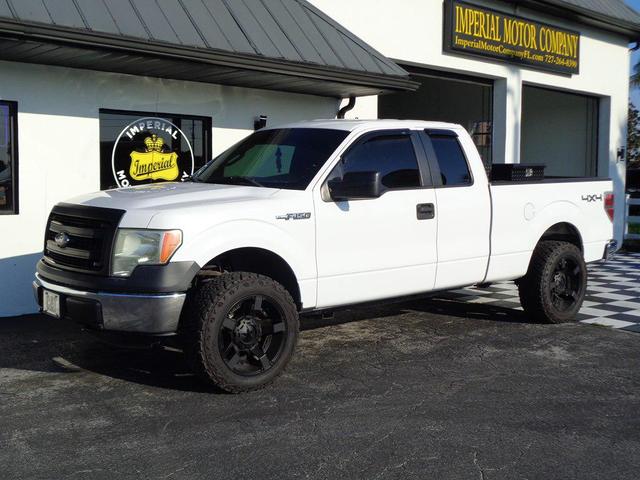 Photo of 2014 Oxford White Ford F-150