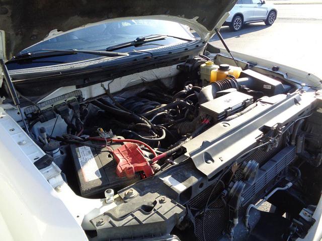 Photo of 2014 Oxford White Ford F-150