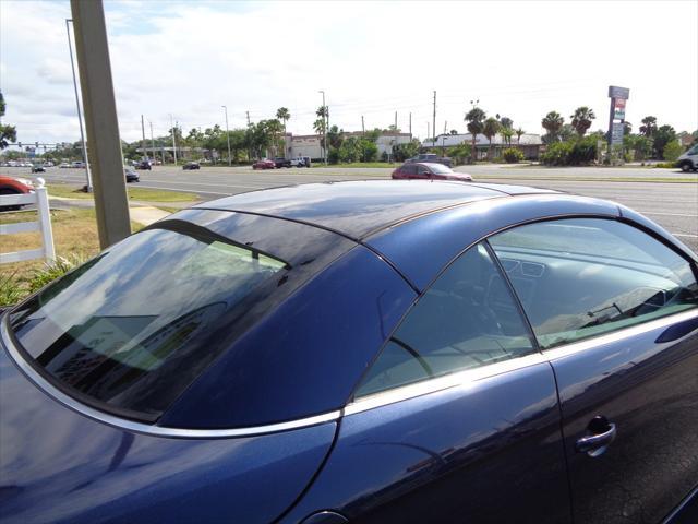 Photo of 2012 DK BLU Volkswagen Eos