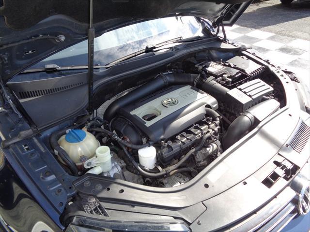 Photo of 2012 DK BLU Volkswagen Eos