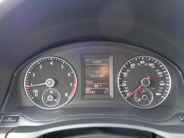 Photo of 2012 DK BLU Volkswagen Eos