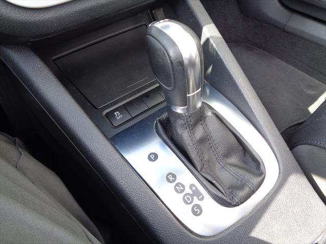 Photo of 2012 DK BLU Volkswagen Eos