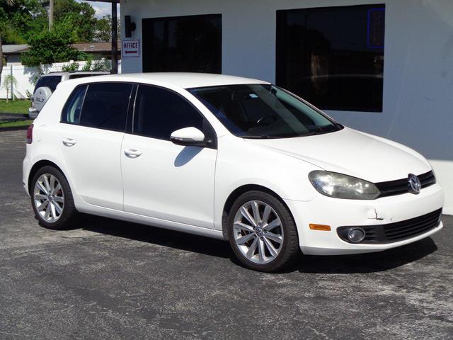 Photo of 2012 Candy White Volkswagen Golf