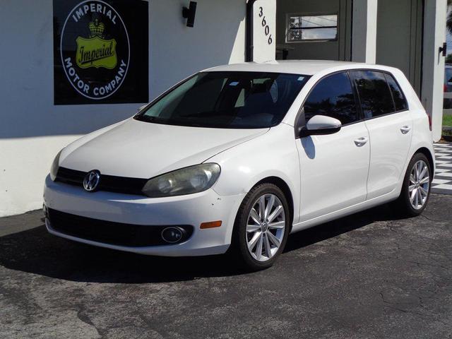 Photo of 2012 Candy White Volkswagen Golf