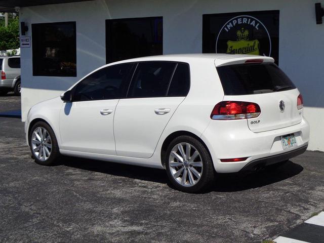 Photo of 2012 Candy White Volkswagen Golf