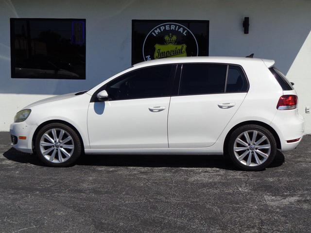 Photo of 2012 Candy White Volkswagen Golf