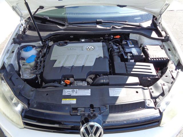 Photo of 2012 Candy White Volkswagen Golf