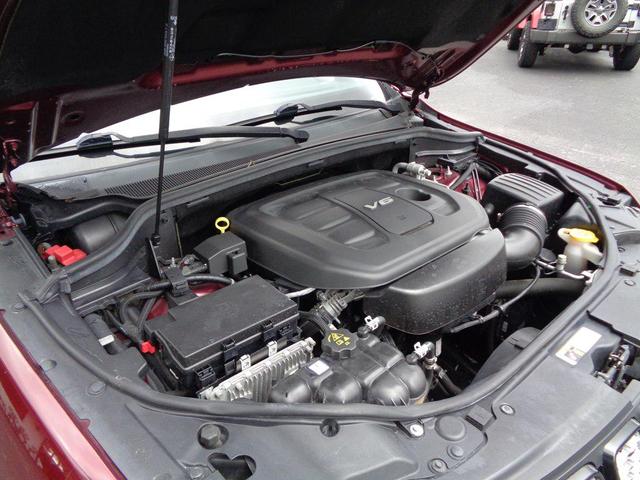Photo of 2017 Velvet Red Pearlcoat Jeep Grand Cherokee