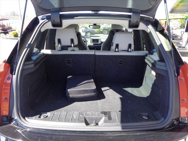 Photo of 2014 Solar Orange Metallic w/Frozen Gray Accent BMW i3