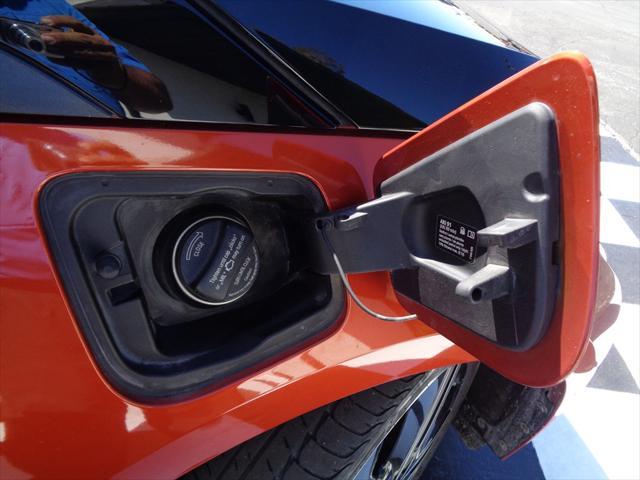 Photo of 2014 Solar Orange Metallic w/Frozen Gray Accent BMW i3