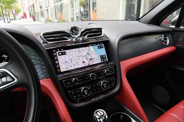 Photo of 2021 Granite Metallic Bentley Bentayga
