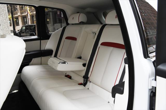 Photo of 2023 Arctic White Rolls-Royce Cullinan