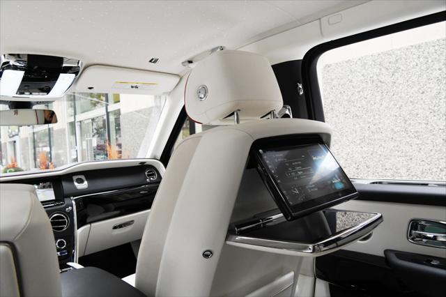 Photo of 2023 Arctic White Rolls-Royce Cullinan