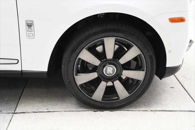 Photo of 2023 Arctic White Rolls-Royce Cullinan